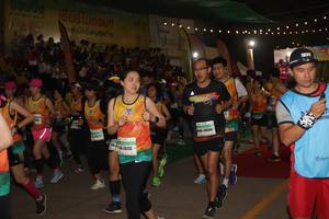 BIB: 11416, 255
                            <button type="button" onclick="openModal(9884137)" class="btn btn-primary btn-sm float-right btn-popup" data-toggle="modal" data-target=".modal-high-quality">
                        <i class="fas fa-shopping-cart"></i> Add to Cart
                    </button>
                                            <button type="button" onclick="isThisMe(9884137, true)" class="btn btn-success btn-sm float-right btn-popup btn-isme hidden" data-toggle="tooltip" data-placement="bottom" title="นี่คือรูปของคุณใช่ไหม คลิกที่นี่เพื่อเอาเข้าอัลบั้ม">
                        <i class="fas fa-plus"></i> Add to album
                    </button>
                    <button type="button" onclick="isThisMe(9884137, false)" class="btn btn-warning btn-sm float-right btn-popup btn-isnotme hidden">
                        <i class="fas fa-ban"></i> Remove from album
                    </button>